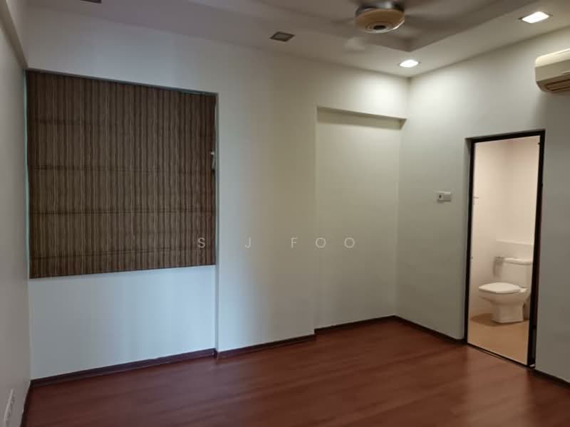 Untuk Dijual - Straits Regency