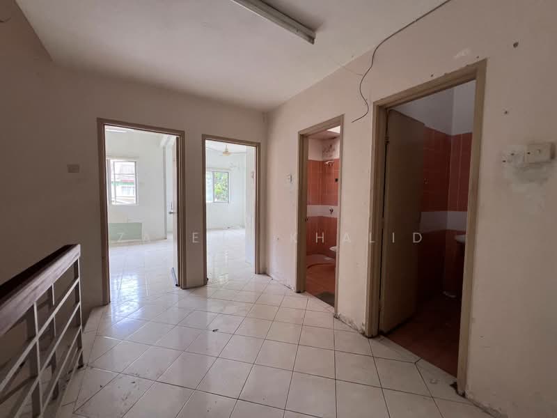2-storey Terraced House for Sale in Taman Bahtera (Ulu Bernam) - Zaleha Khalid - Interior - PropertyGuru.com.my