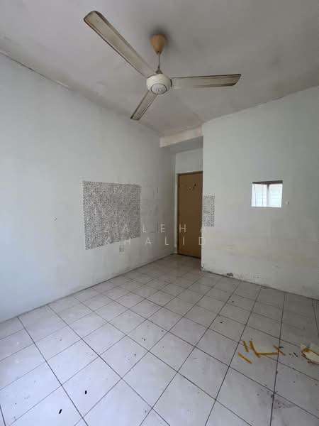 2-storey Terraced House for Sale in Taman Bahtera (Ulu Bernam) - Zaleha Khalid - Interior - PropertyGuru.com.my
