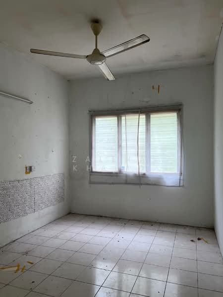 2-storey Terraced House for Sale in Taman Bahtera (Ulu Bernam) - Zaleha Khalid - Interior - PropertyGuru.com.my