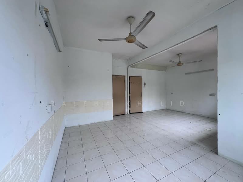 2-storey Terraced House for Sale in Taman Bahtera (Ulu Bernam) - Zaleha Khalid - Interior - PropertyGuru.com.my