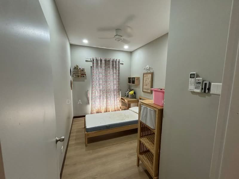 Sky Awani Residensi 3 untuk Untuk Disewa - RM 2,000 /bulan, Feb 2026 - Bedroom - PropertyGuru.com.my