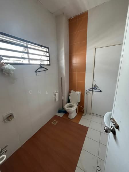 Setia Tropika Setia Tropika Setia Tropikas Setias Tropika untuk Untuk Disewa - RM 3,000 /bulan, Feb 2026 - Bathroom - PropertyGuru.com.my