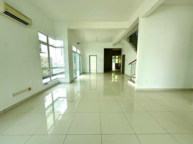 Semi-Detached House for Sale in Shah Alam (Selangor) - Syukor Hartanah - Living Room - PropertyGuru.com.my