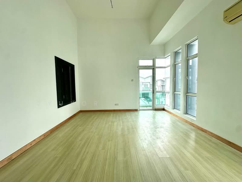 Semi-Detached House for Sale in Shah Alam (Selangor) - Syukor Hartanah - Living Room - PropertyGuru.com.my