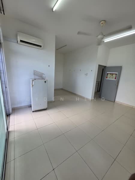 Jalan Scientex Impian, Taman Scientex Kulai, Kulai untuk Untuk Dijual - RM 758,000, Mac 2026 - Living Room - PropertyGuru.com.my