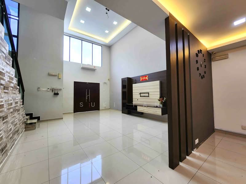 3-storey Terraced House for Rent in Sungai Besi (Kuala Lumpur) - Suki Tan - Living Room - PropertyGuru.com.my