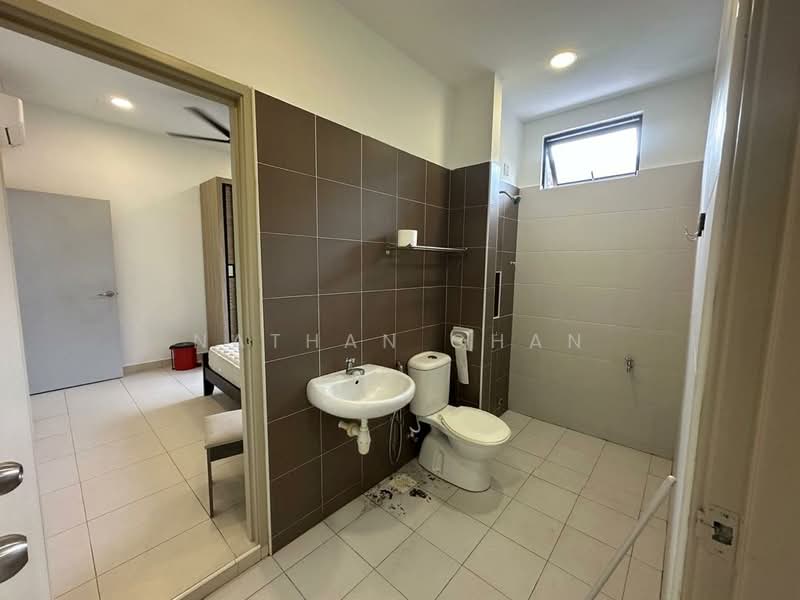 Cluster House for Sale in Taman Adda Heights (Tebrau) - Nathan Chan - Bathroom - PropertyGuru.com.my