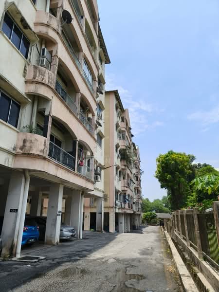 Pangsapuri untuk Dijual di Le Courts Desa Tambun - Nixon Lau - Exterior - PropertyGuru.com.my