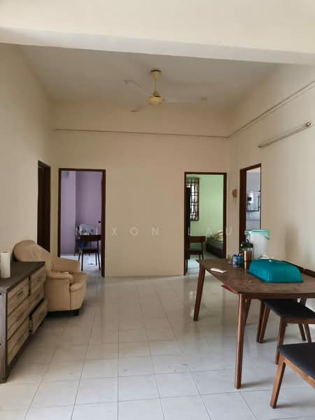 Pangsapuri untuk Dijual di Le Courts Desa Tambun - Nixon Lau - Living Room - PropertyGuru.com.my