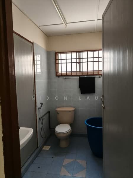 Pangsapuri untuk Dijual di Le Courts Desa Tambun - Nixon Lau - Bathroom - PropertyGuru.com.my