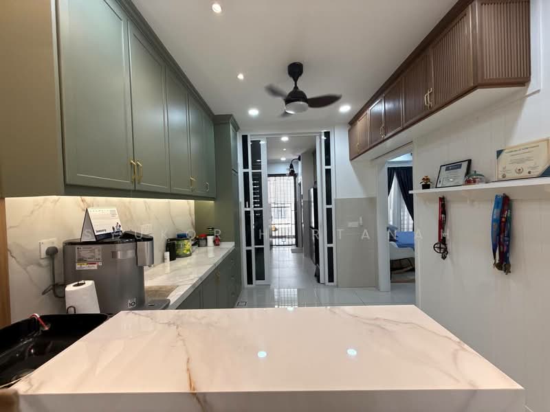 Elmina Green Three untuk Untuk Dijual - RM 900,000, Feb 2026 - Kitchen - PropertyGuru.com.my
