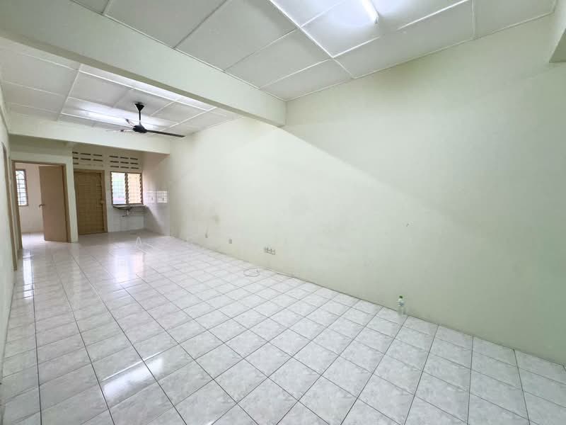 Flat for Sale at Taman Sri Serdang - Azrul Ismail - Living Room - PropertyGuru.com.my