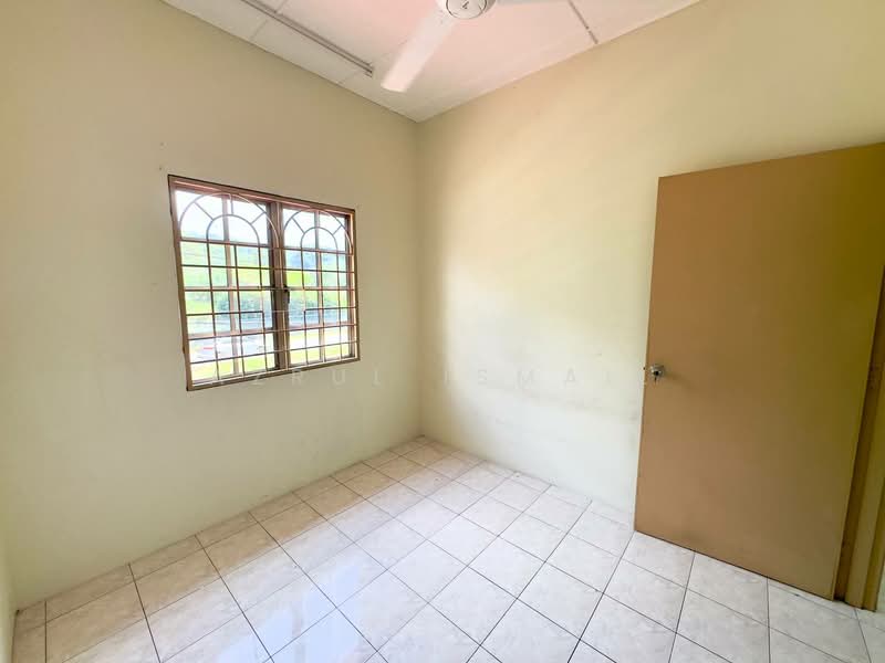 Flat for Sale at Taman Sri Serdang - Azrul Ismail - Interior - PropertyGuru.com.my