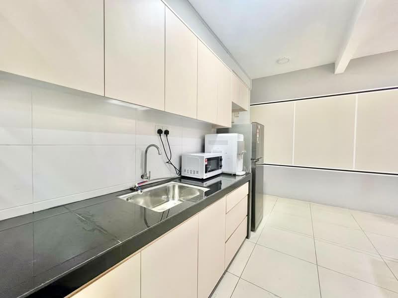 Platinum Splendor Residence untuk Untuk Disewa - RM 2,300 /bulan, Feb 2026 - Kitchen - PropertyGuru.com.my