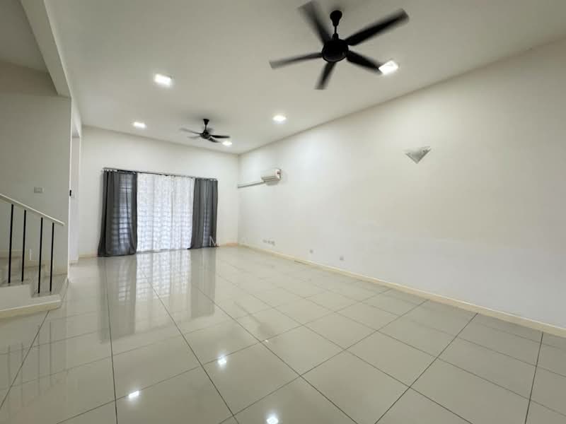 2-storey Terraced House for Rent in Sepang (Selangor) - Ahmad Faiz - Living Room - PropertyGuru.com.my