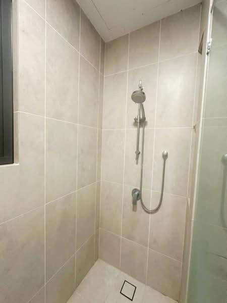 Queens Residences Q2 @ Queens Waterfront untuk Untuk Disewa - RM 1,800 /bulan, Apr 2026 - PropertyGuru.com.my