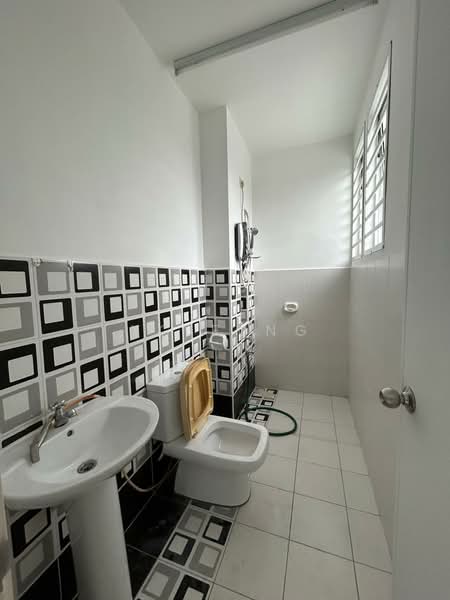 Setia Eco Gardens untuk Untuk Dijual - RM 650,000, Feb 2026 - Bathroom - PropertyGuru.com.my