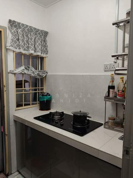 Bandar Seri Putra untuk Untuk Dijual - RM 790,000, Feb 2026 - Kitchen - PropertyGuru.com.my