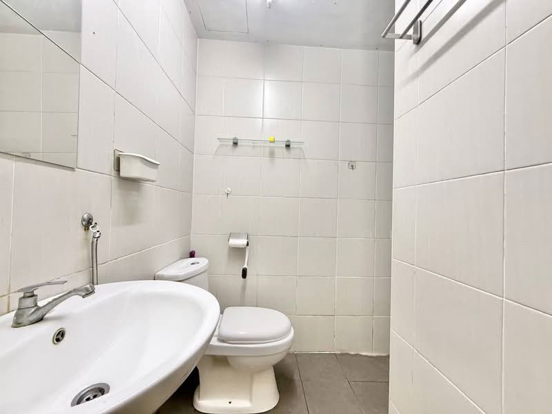 Apartment for Rent at Residensi Pandanmas - Deeya Yusof - Bathroom - PropertyGuru.com.my