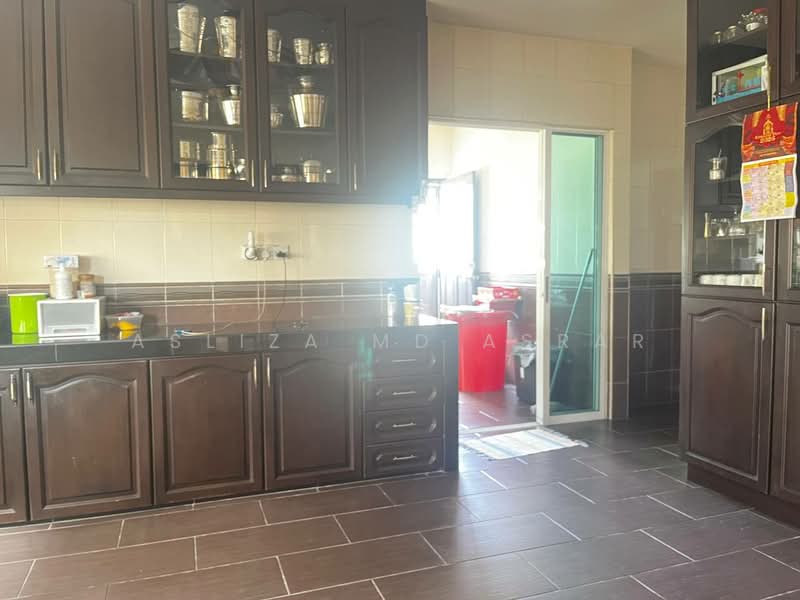 Taman Chi Liung untuk Untuk Dijual - RM 1,800,000, Feb 2026 - Kitchen - PropertyGuru.com.my