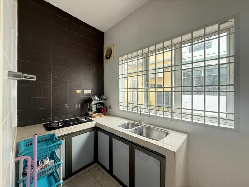 Setia Indah Setia Indah untuk Untuk Dijual - RM 798,000, Feb 2026 - Kitchen - PropertyGuru.com.my