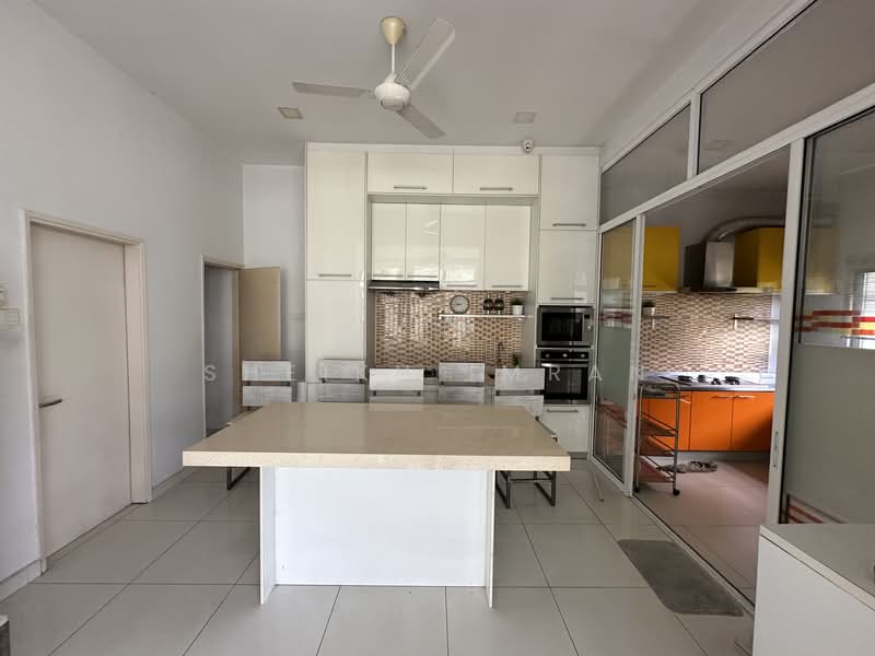 Semi-Detached House for Sale in Bukit Jelutong (Shah Alam) - Sheikh Imran - Kitchen - PropertyGuru.com.my