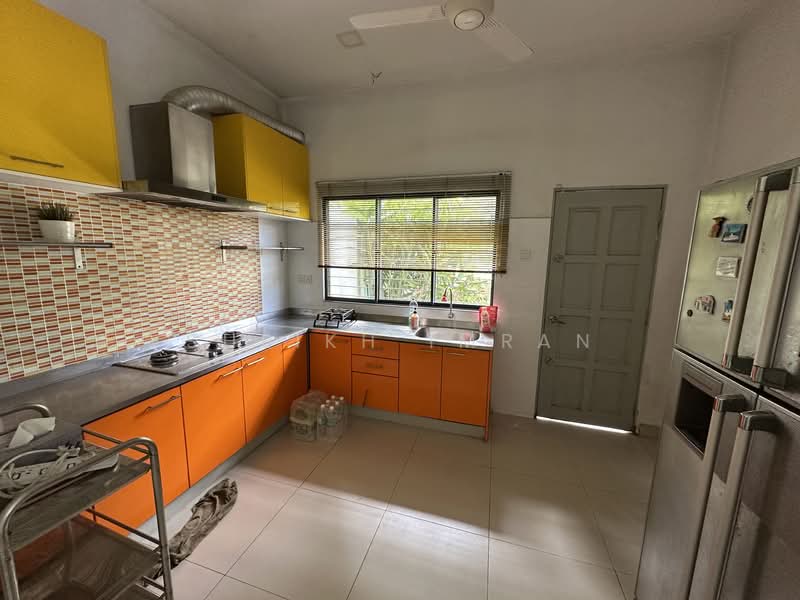 Semi-Detached House for Sale in Bukit Jelutong (Shah Alam) - Sheikh Imran - Kitchen - PropertyGuru.com.my