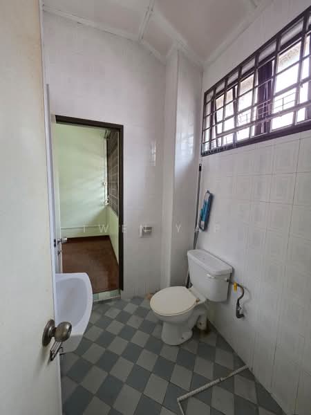 Taman Perling Tamans Perlings untuk Untuk Dijual - RM 800,000, Feb 2026 - Bathroom - PropertyGuru.com.my