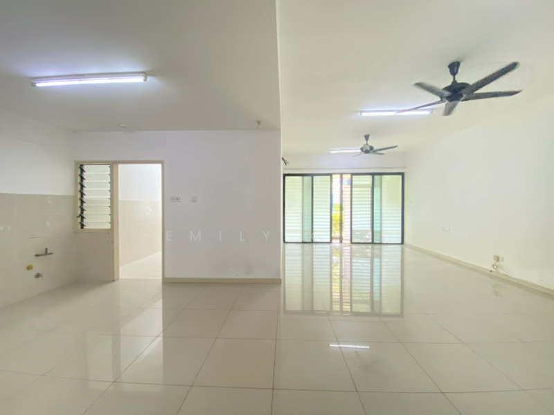 Townhouse for Sale in Shah Alam (Selangor) - Emily Kho - Living Room - PropertyGuru.com.my