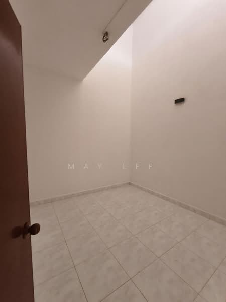 1.5-storey Terraced House for Sale in Taman Pelangi Indah (Ulu Tiram) - May Lee - Interior - PropertyGuru.com.my