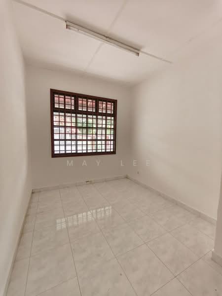 1.5-storey Terraced House for Sale in Taman Pelangi Indah (Ulu Tiram) - May Lee - Interior - PropertyGuru.com.my