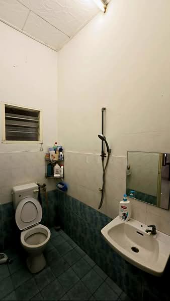 Bandar Baru Menglembu untuk Untuk Dijual - RM 520,000, Feb 2026 - Bathroom - PropertyGuru.com.my