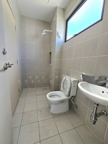 2-storey Terraced House for Sale in Alam Impian (Shah Alam) - Absyarie Syafiq Shahrin - Bathroom - PropertyGuru.com.my