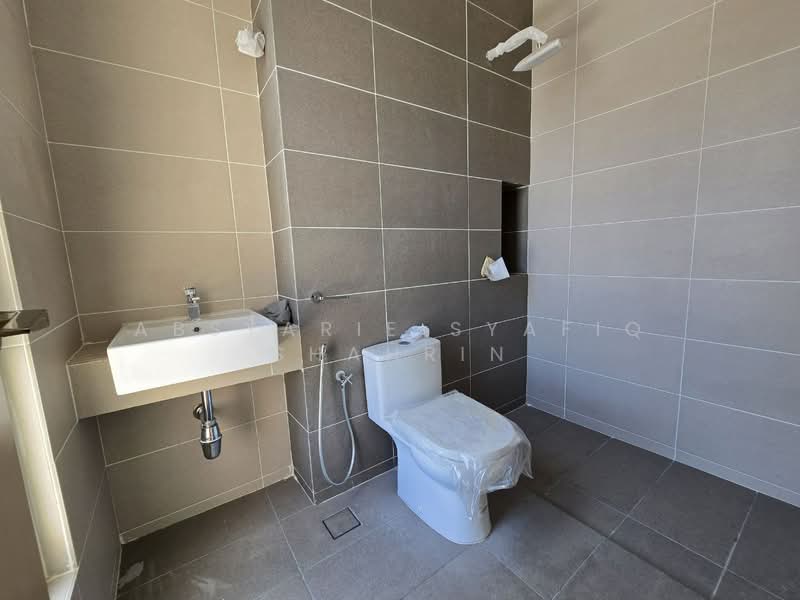 2-storey Terraced House for Sale in Alam Impian (Shah Alam) - Absyarie Syafiq Shahrin - Bathroom - PropertyGuru.com.my