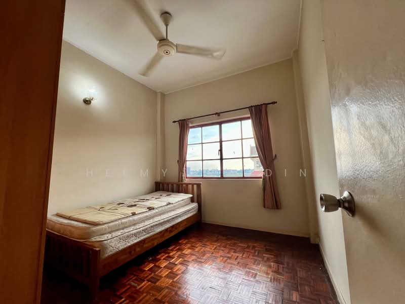 Subang Jaya Lafite untuk Untuk Dijual - RM 400,000, Feb 2026 - Bedroom - PropertyGuru.com.my