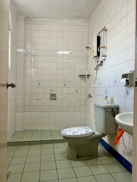 Subang Jaya Lafite untuk Untuk Dijual - RM 400,000, Feb 2026 - Bathroom - PropertyGuru.com.my