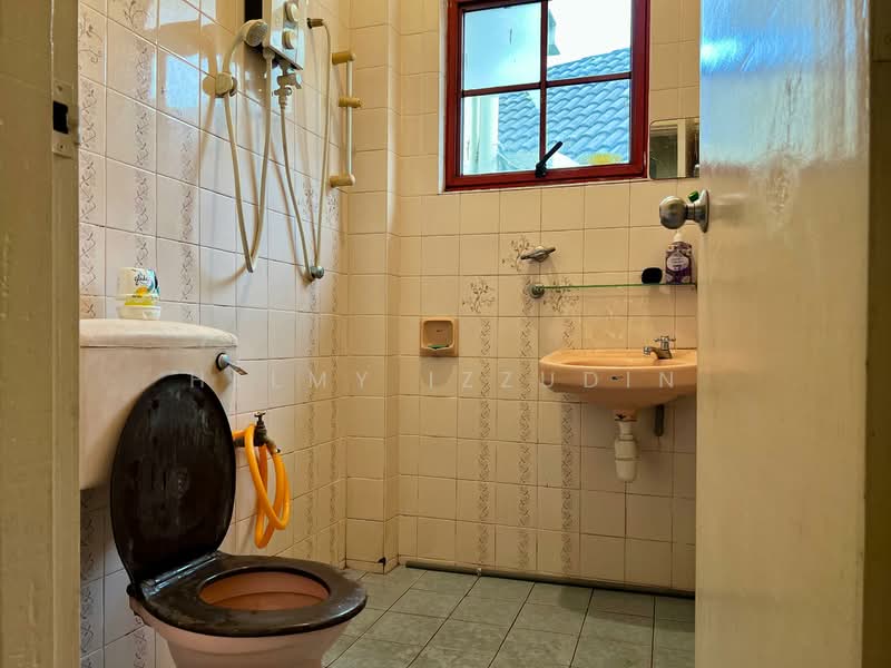 Subang Jaya Lafite untuk Untuk Dijual - RM 400,000, Feb 2026 - Bathroom - PropertyGuru.com.my