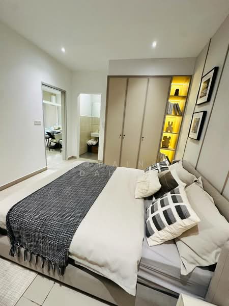 Service Residence for Sale at Caladia - Noraini Dahan - Master Bedroom - PropertyGuru.com.my