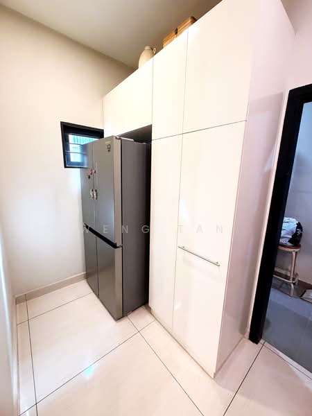 2-storey Terraced House for Sale in Laman Glenmarie (Shah Alam) - Weng Tan - Kitchen - PropertyGuru.com.my