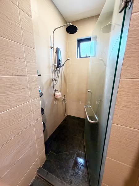2-storey Terraced House for Sale in Laman Glenmarie (Shah Alam) - Weng Tan - Bathroom - PropertyGuru.com.my