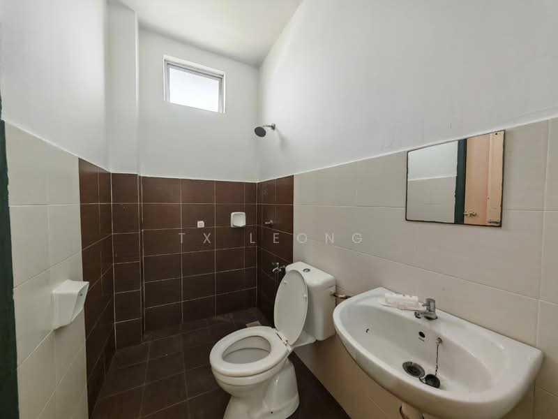 Bungalow for Sale in Taman Krubong Perdana (Krubong) - TX Leong - Bathroom - PropertyGuru.com.my