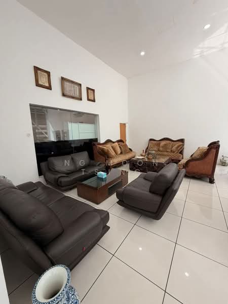 Commercial Bungalow for Rent in KL City Centre (Kuala Lumpur) - Ng Moon Tsing - Living Room - PropertyGuru.com.my