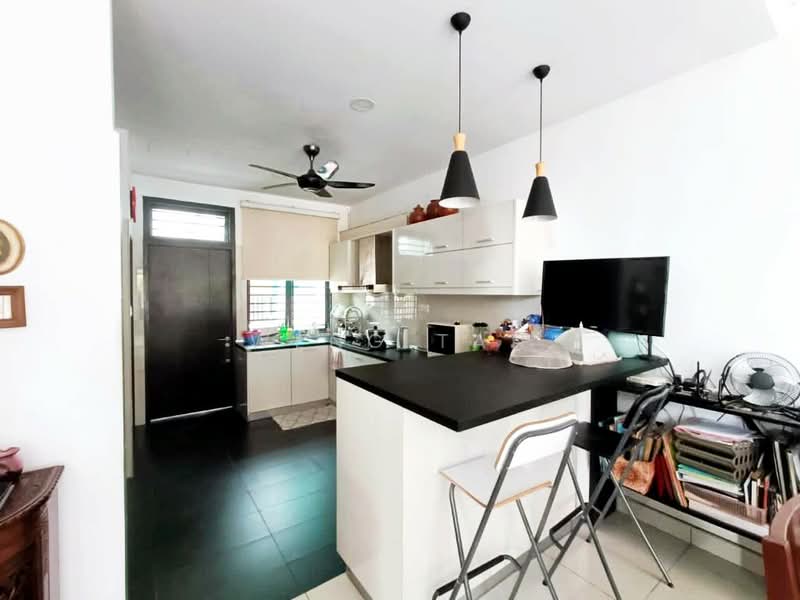 2-storey Terraced House for Sale in Laman Glenmarie (Shah Alam) - Weng Tan - Kitchen - PropertyGuru.com.my