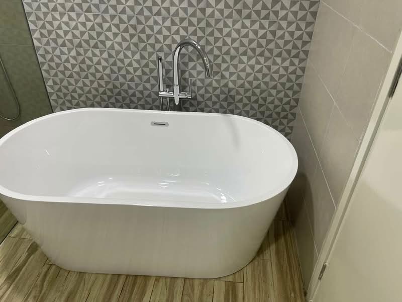 Service Residence for Rent at Hampton Height Damansara - Eva Yap - Bathroom - PropertyGuru.com.my