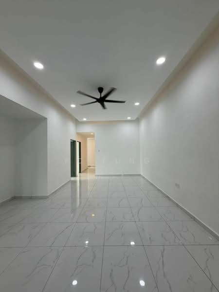 Semi-Detached House for Sale in Ulu Tiram (Johor) - YC Fung - Living Room - PropertyGuru.com.my