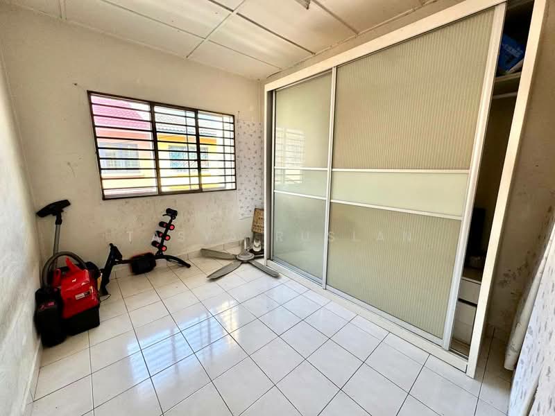 2-storey Terraced House for Sale in Taman Prima Saujana (Kajang) - Tasya Ruslan - Bedroom - PropertyGuru.com.my