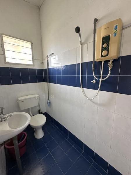 Bungalow House untuk Dijual di Port Dickson (Negeri Sembilan) - Ding Jodie - Bathroom - PropertyGuru.com.my