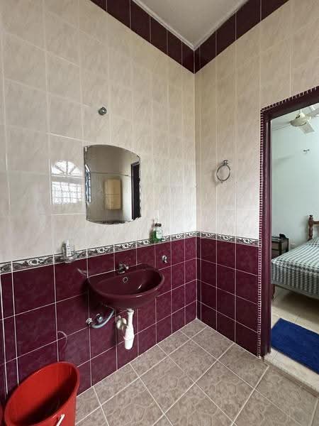 Bungalow House untuk Dijual di Port Dickson (Negeri Sembilan) - Ding Jodie - Bathroom - PropertyGuru.com.my