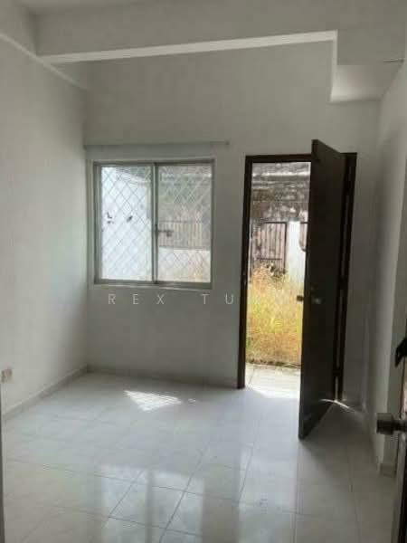 3-storey Terraced House for Sale in Batu Ferringhi (Penang) - Rex Tung - Interior - PropertyGuru.com.my